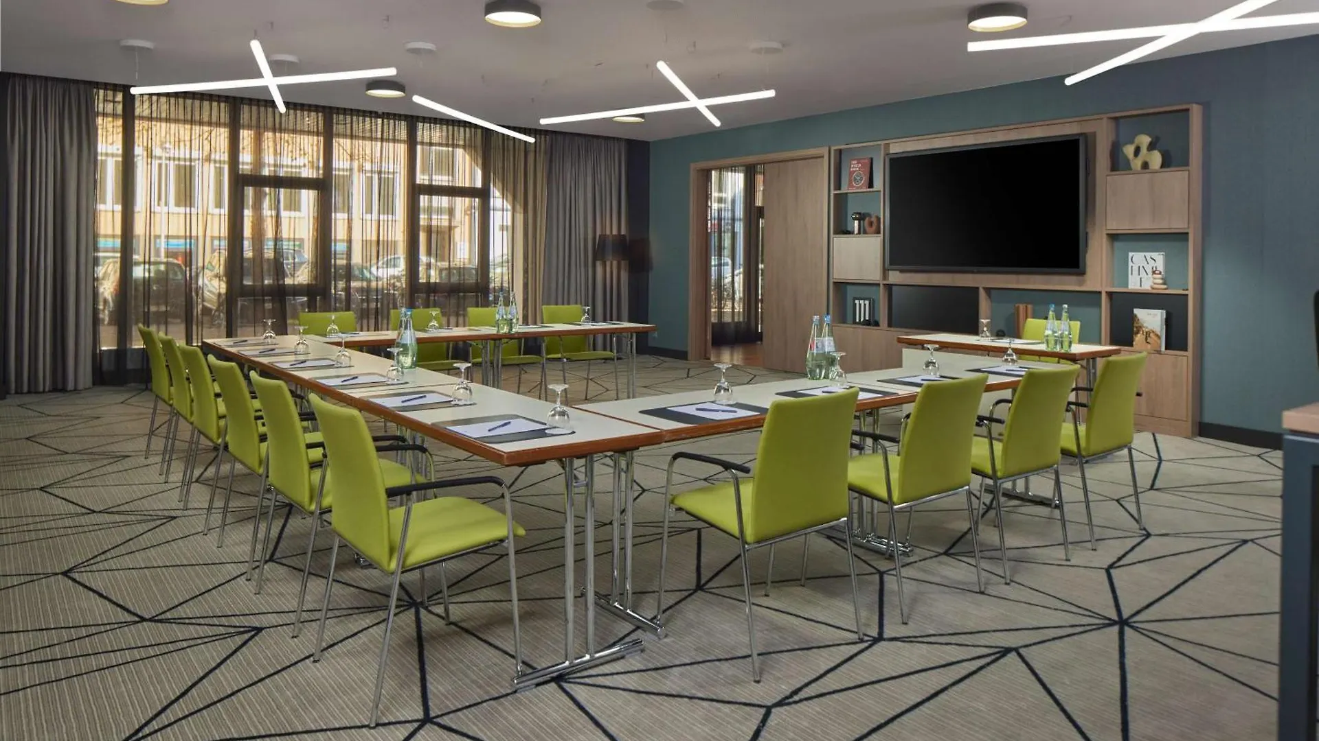 **** Отель Doubletree By Hilton Hannover Schweizerhof Германия