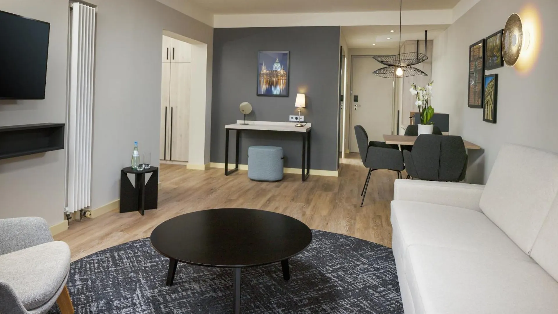 Doubletree By Hilton Hannover Schweizerhof Отель